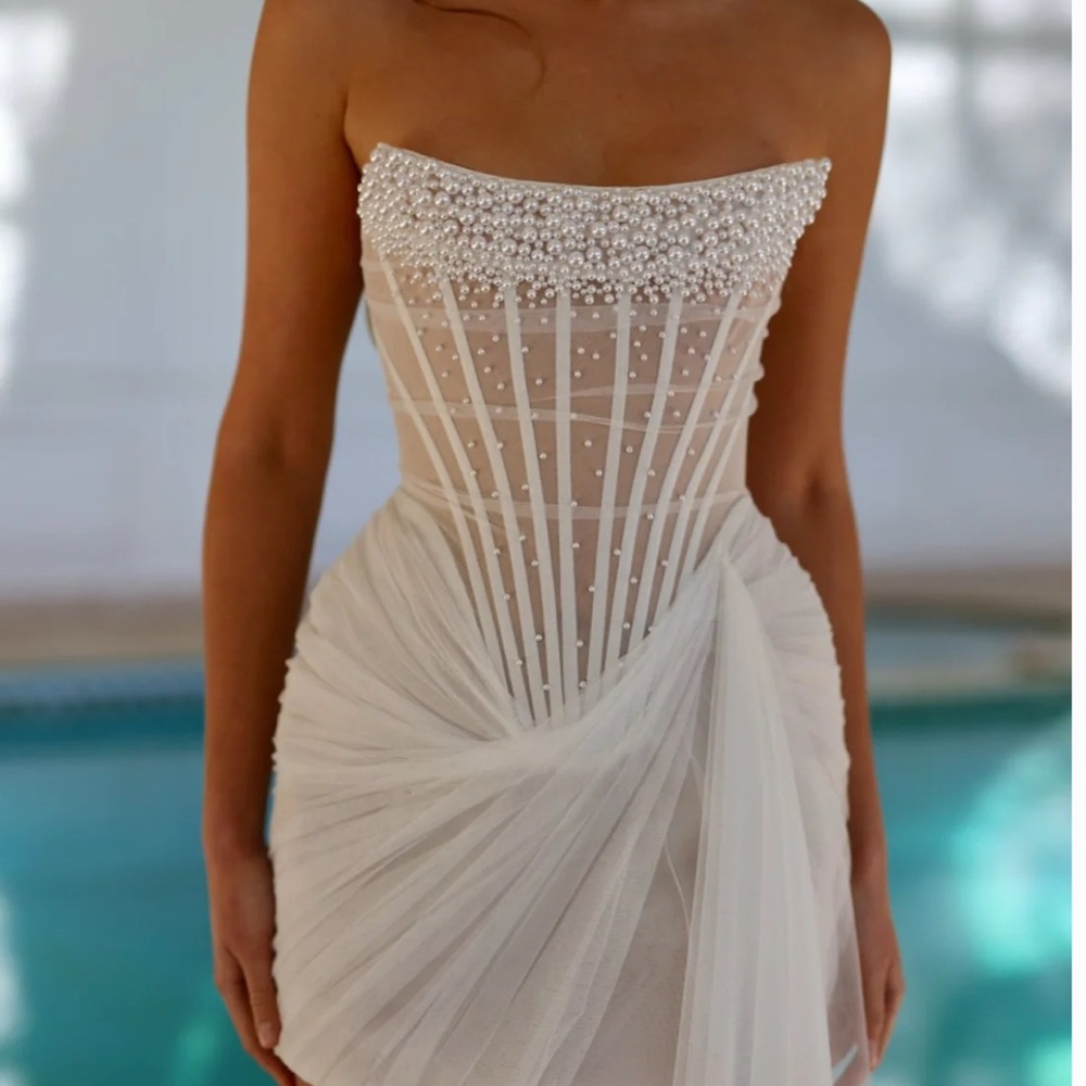 Rose etienne aurora Elegant  Strapless Cream Dress